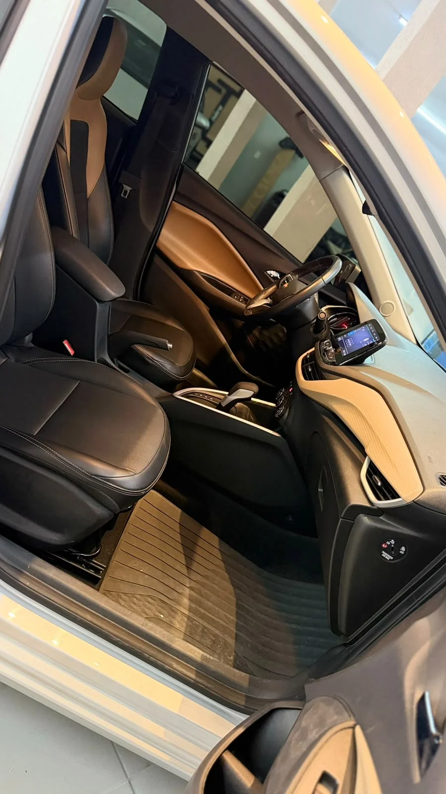 GM - Chevrolet ONIX SED. Plus PREM. — foto 16