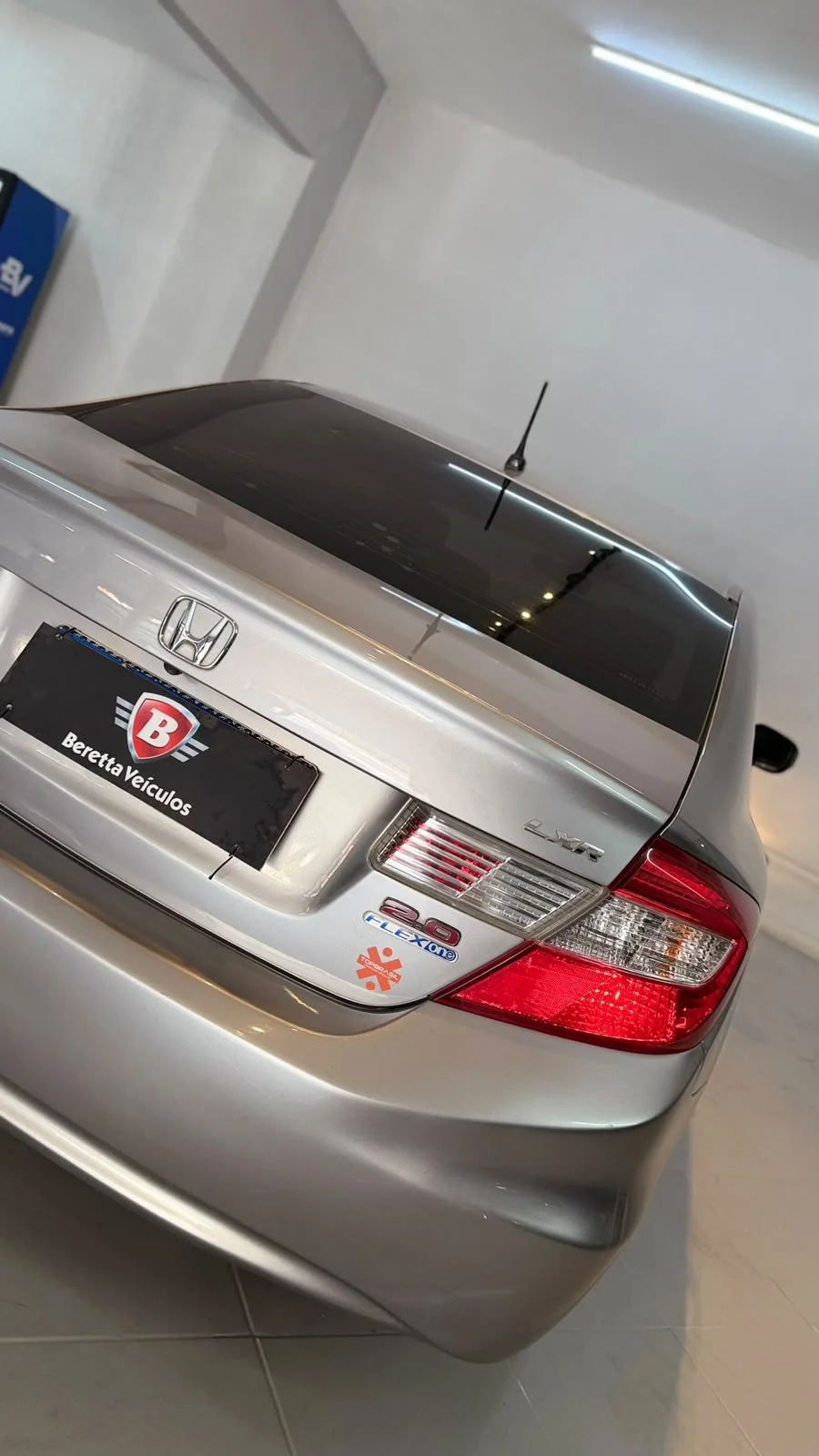 Honda Civic Sedan — foto 9