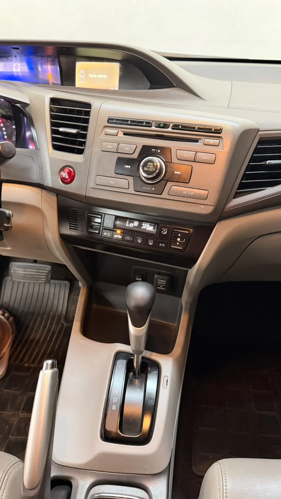 Honda Civic Sedan — foto 15