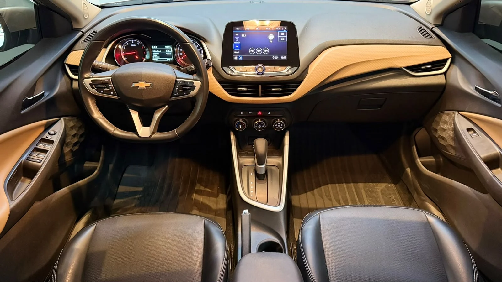 GM - Chevrolet ONIX SED. Plus PREM. — foto 4