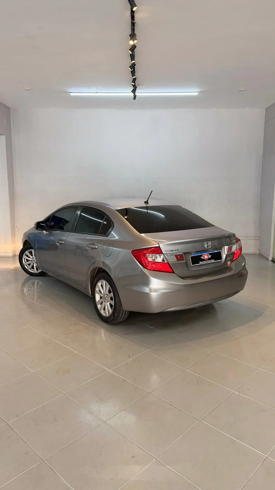 Honda Civic Sedan — foto 14