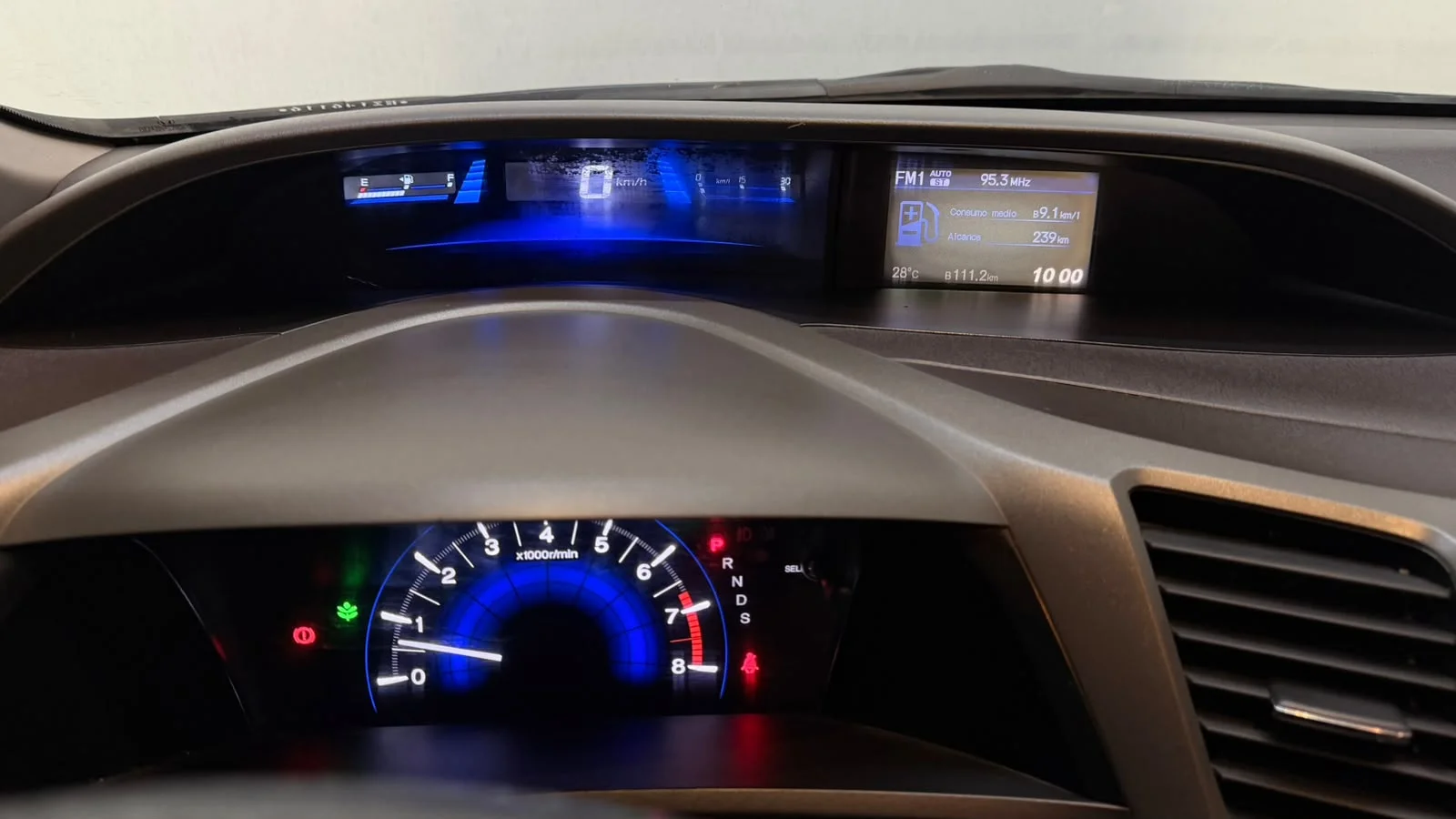 Honda Civic Sedan — foto 16