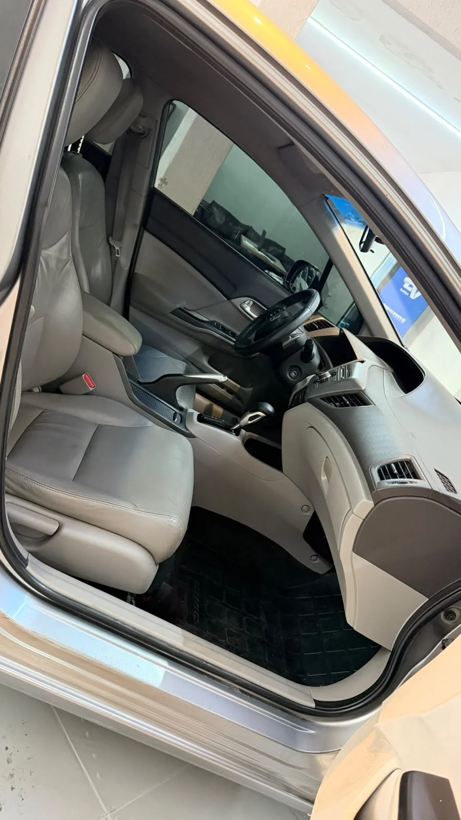 Honda Civic Sedan — foto 17