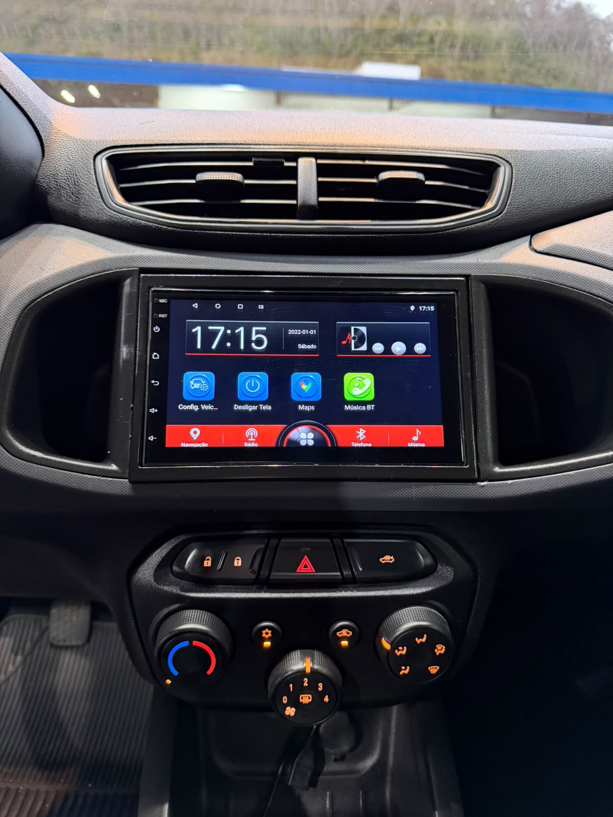 Chevrolet Onix Plus — foto 3