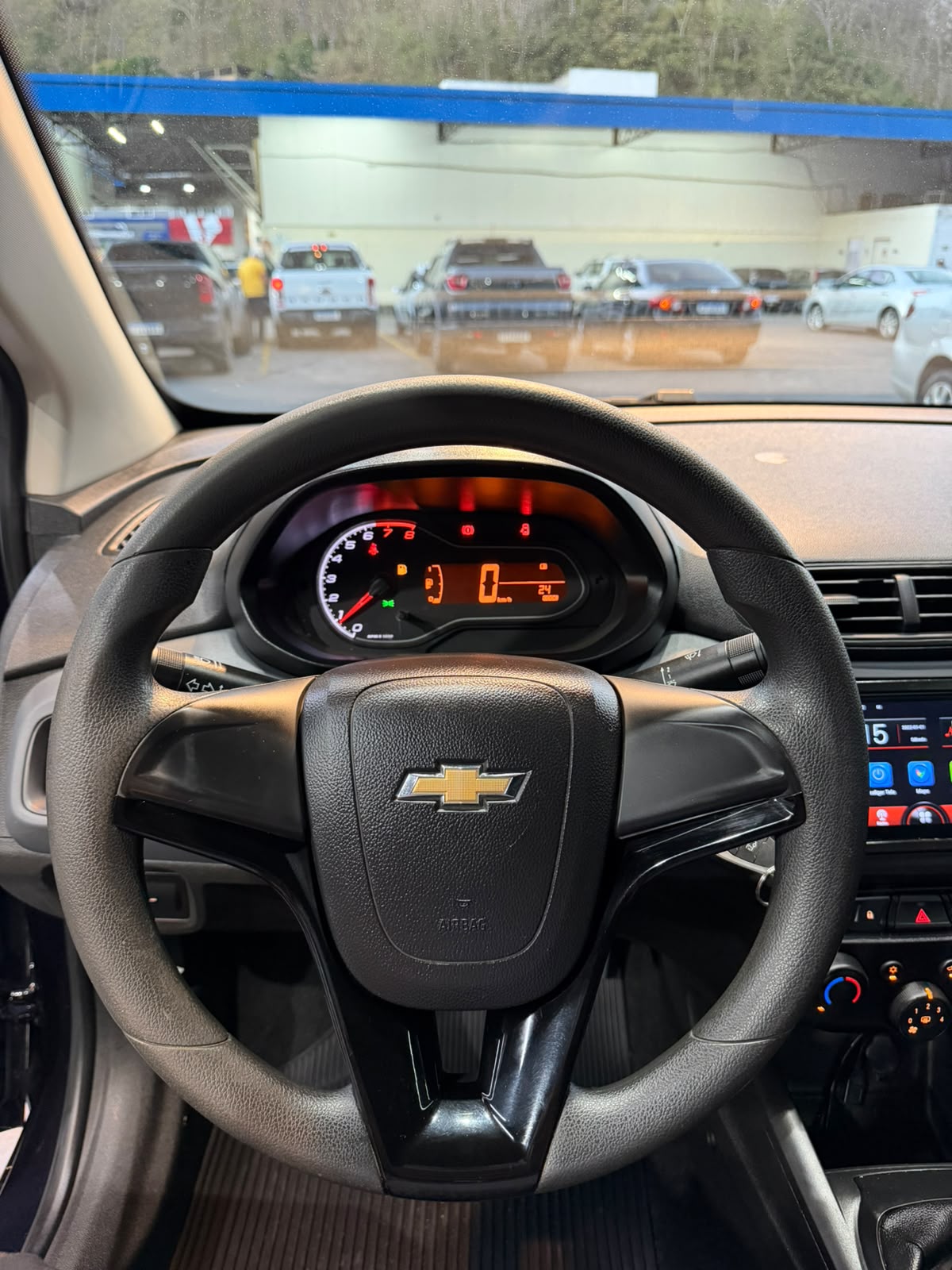 Chevrolet Onix Plus — foto 5