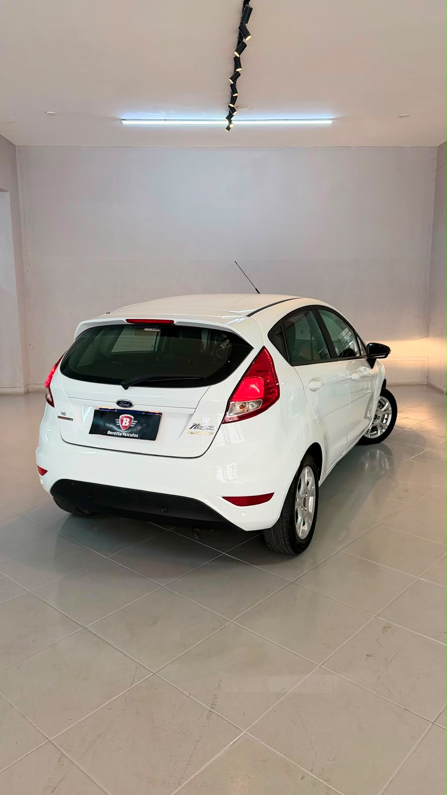 Ford Fiesta — foto 6