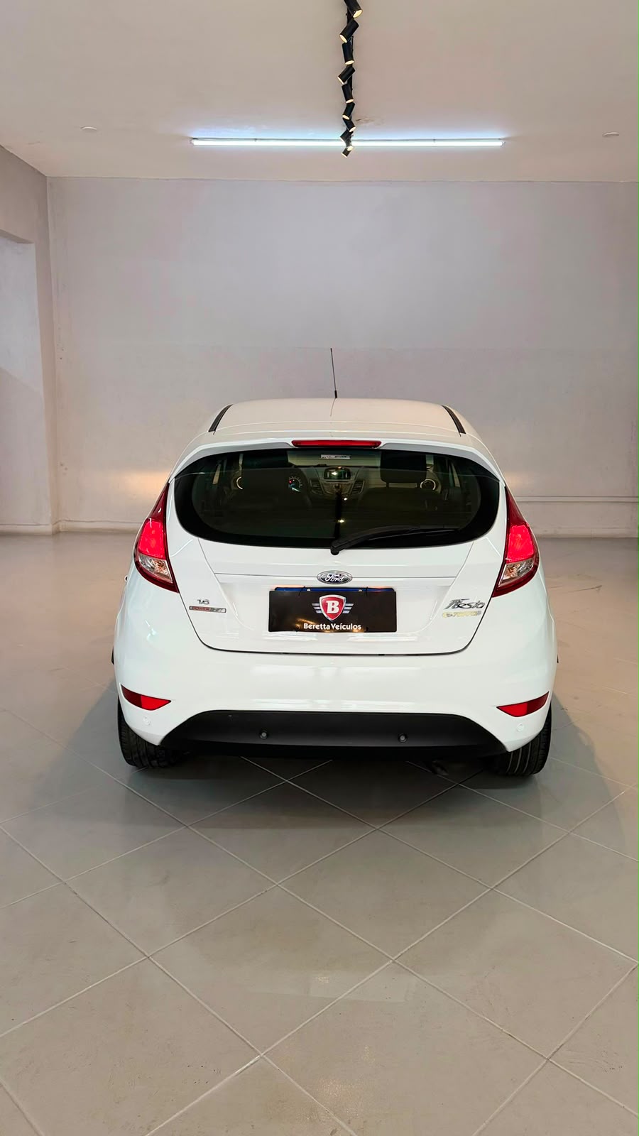 Ford Fiesta — foto 11