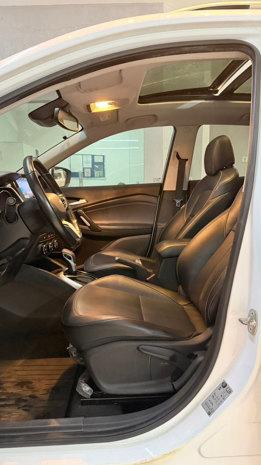 Chevrolet Tracker — foto 13