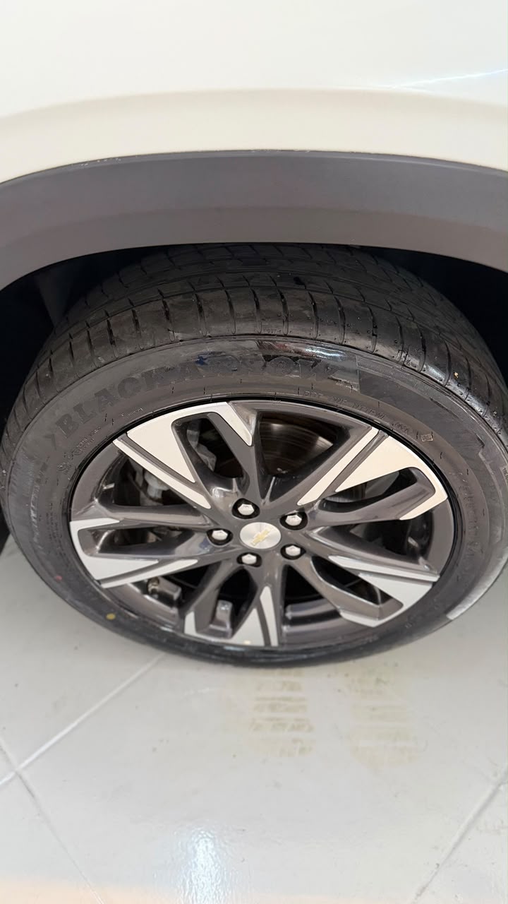 Chevrolet Tracker — foto 12
