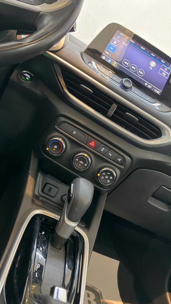Chevrolet Tracker — foto 13