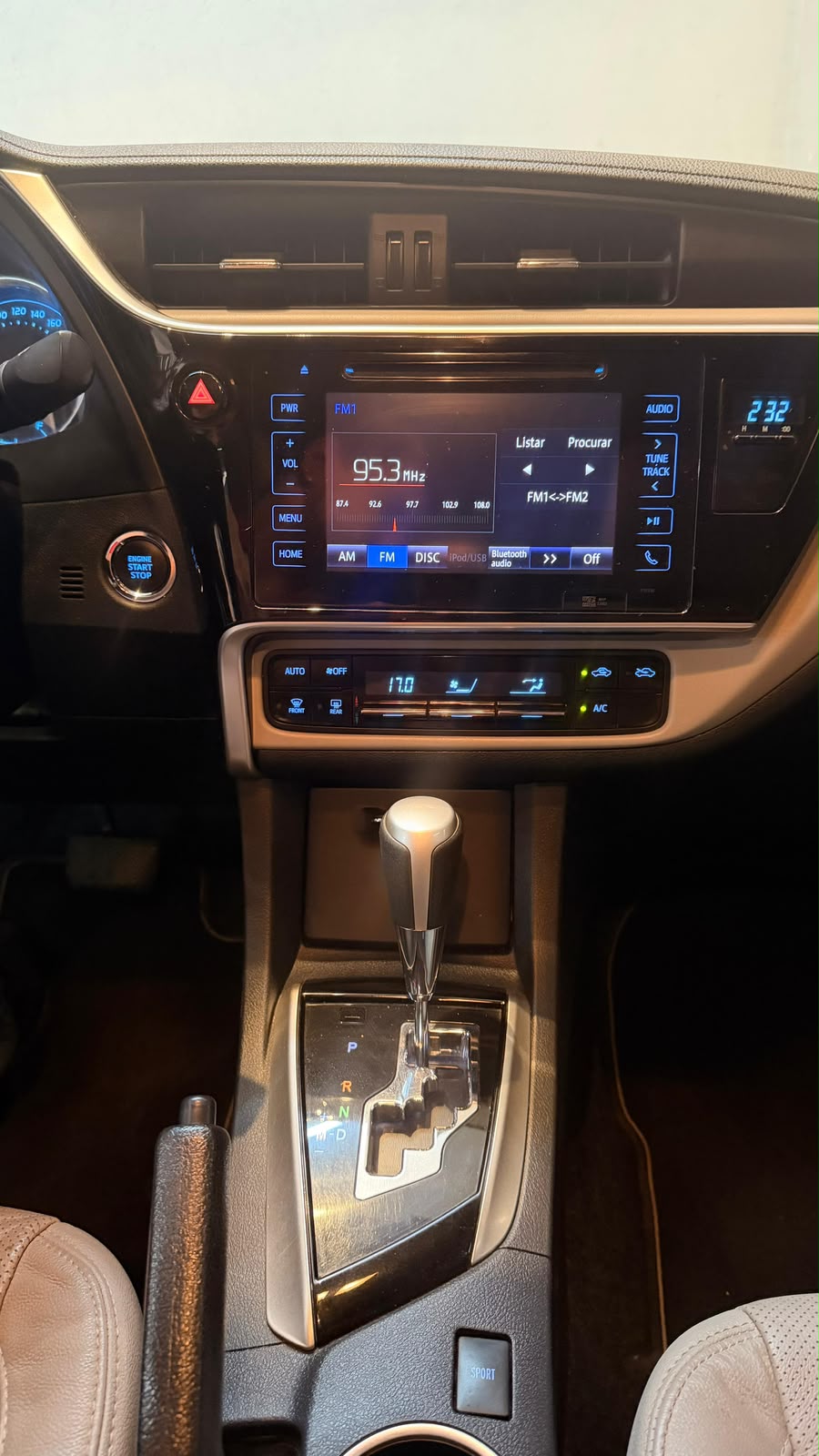 Toyota Corolla — foto 11