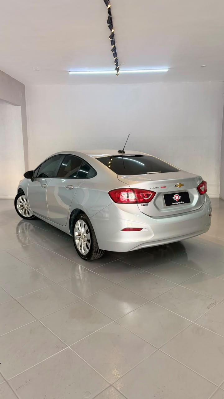 Chevrolet Cruze — foto 3