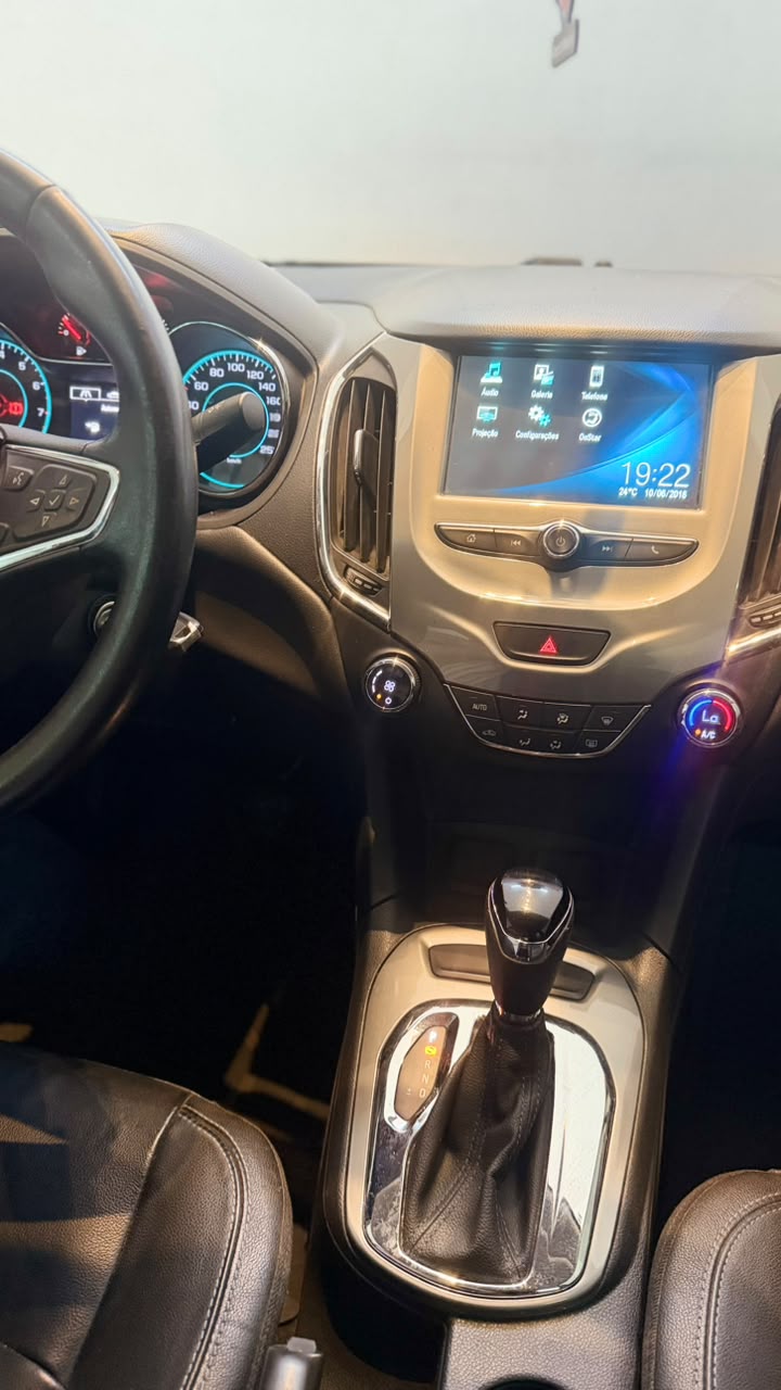 Chevrolet Cruze — foto 13