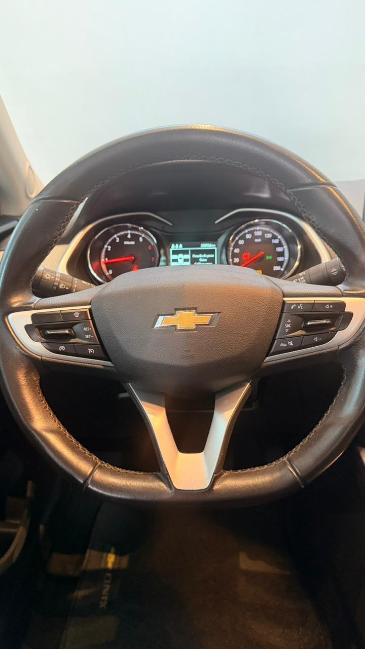 Chevrolet Onix Plus — foto 4