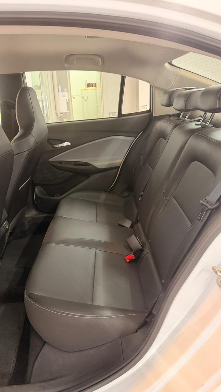 Chevrolet Onix Plus — foto 7