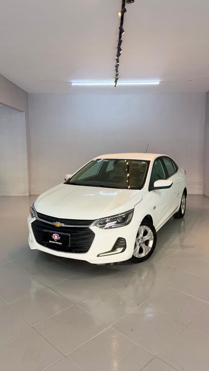 Chevrolet Onix Plus — foto 8