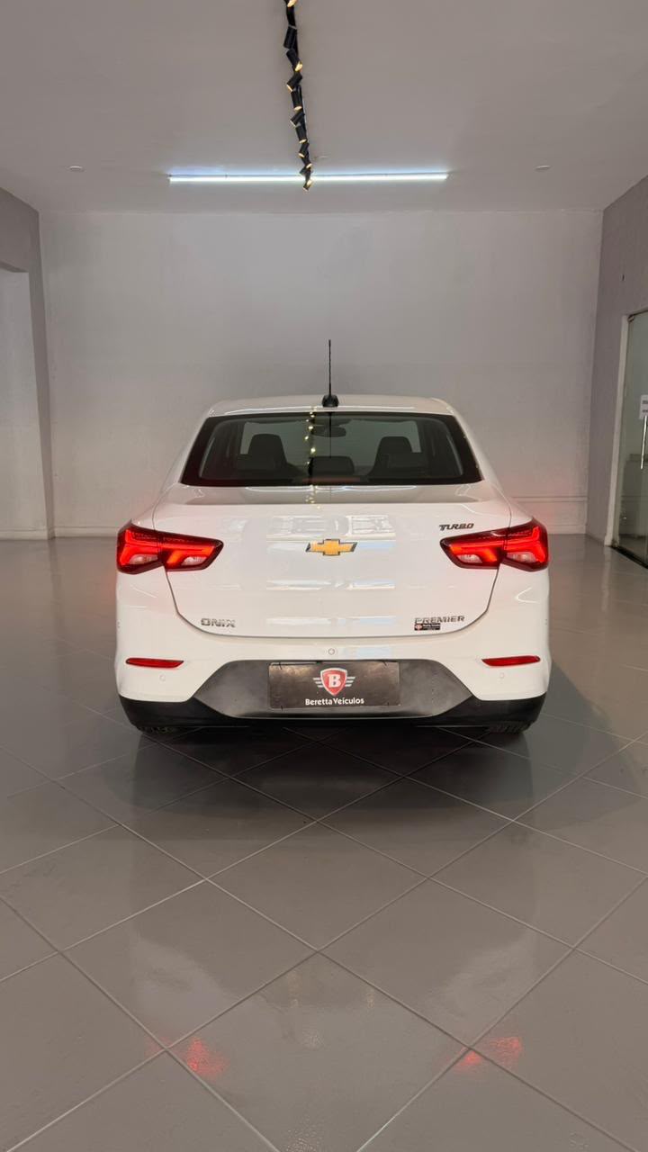 Chevrolet Onix Plus — foto 11