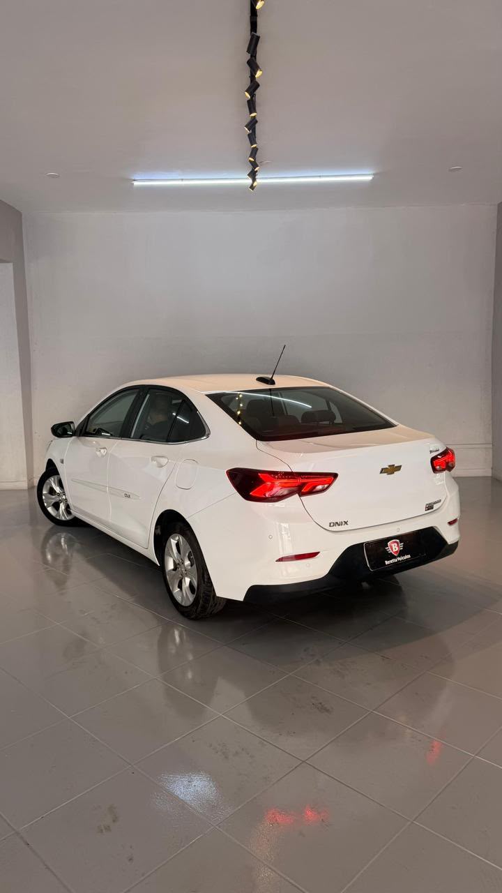 Chevrolet Onix Plus — foto 15