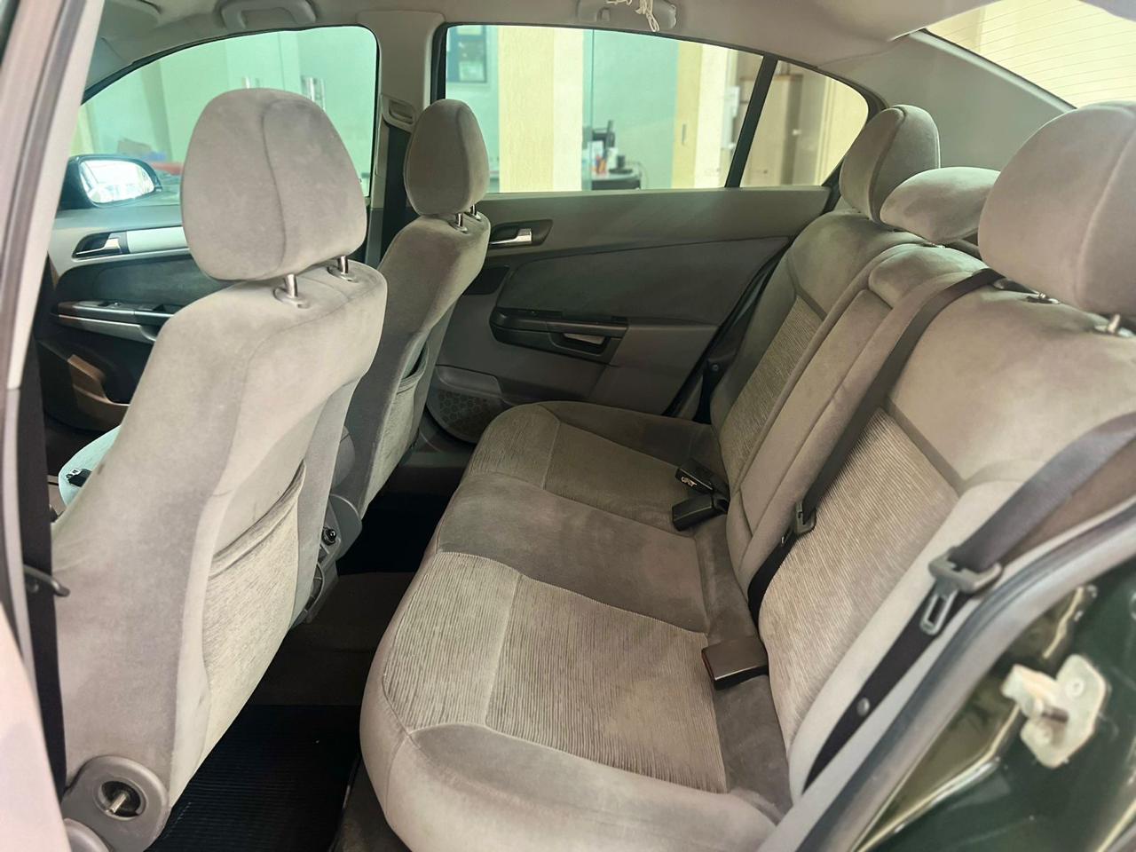 GM Vectra — foto 9
