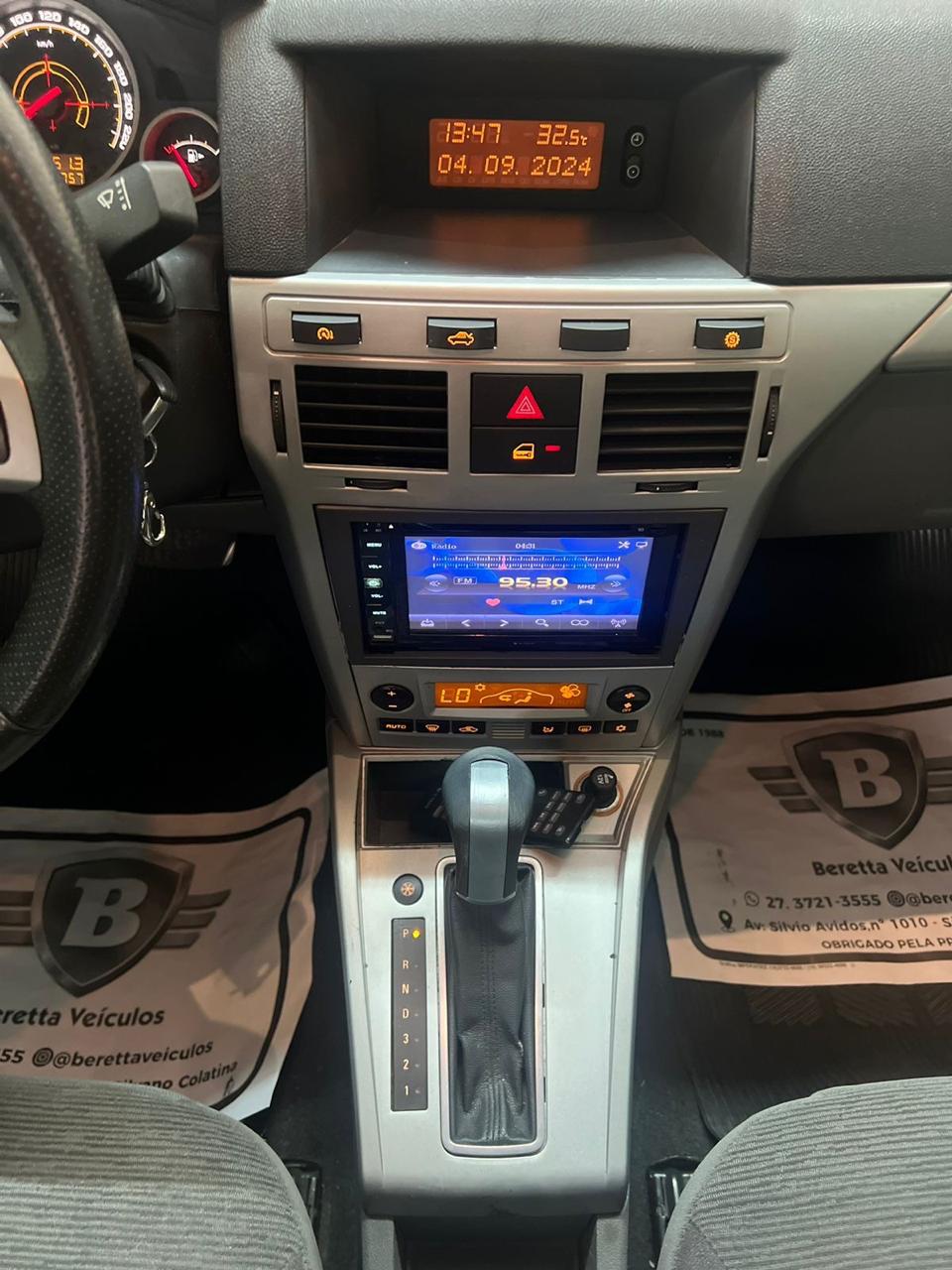 GM Vectra — foto 15