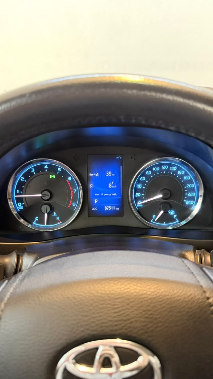 Toyota Corolla XEI — foto 12