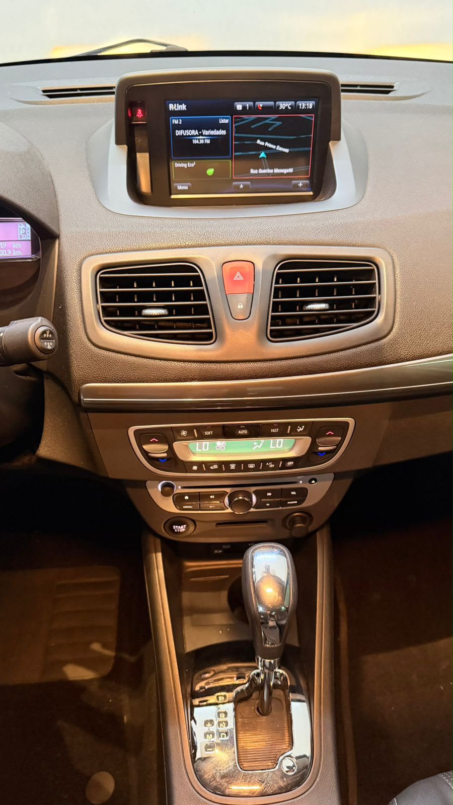 Renault Fluence — foto 15