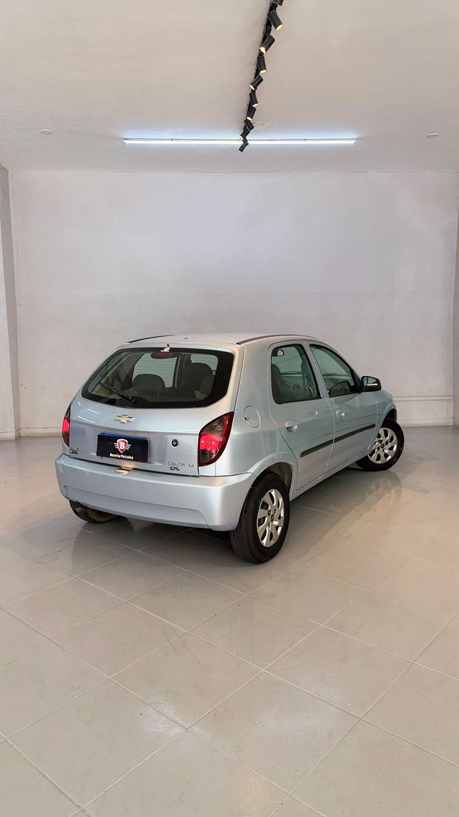 Chevrolet Celta — foto 12