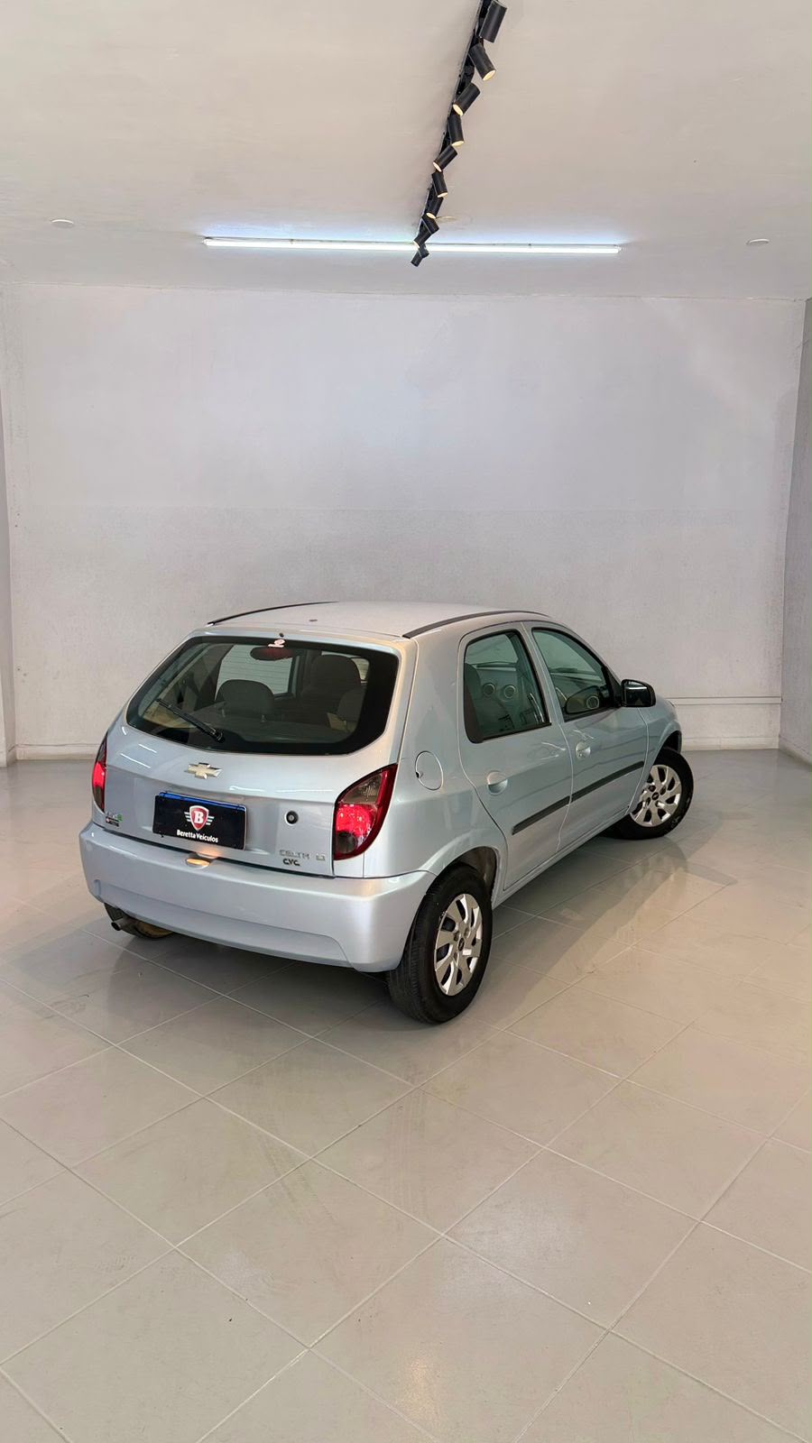 Chevrolet Celta — foto 13