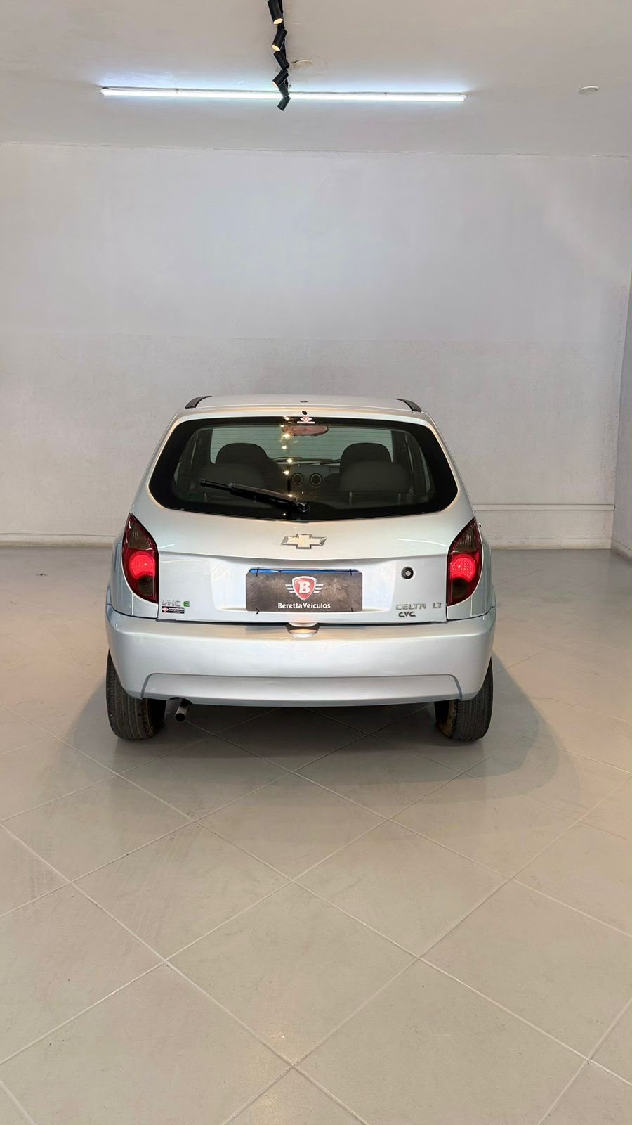 Chevrolet Celta — foto 14