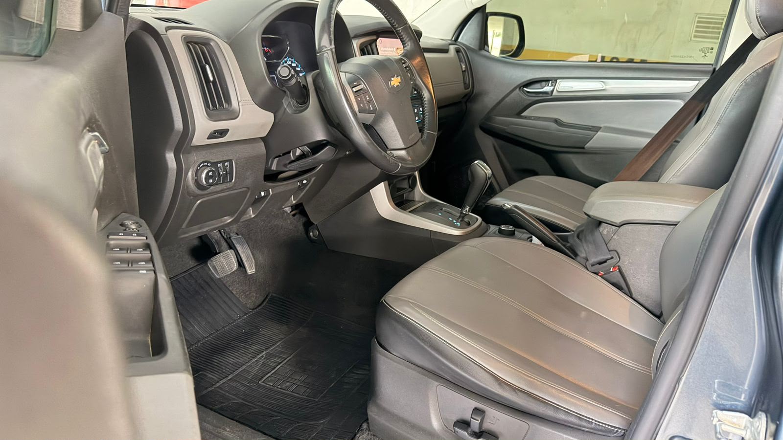Chevrolet S10 — foto 8