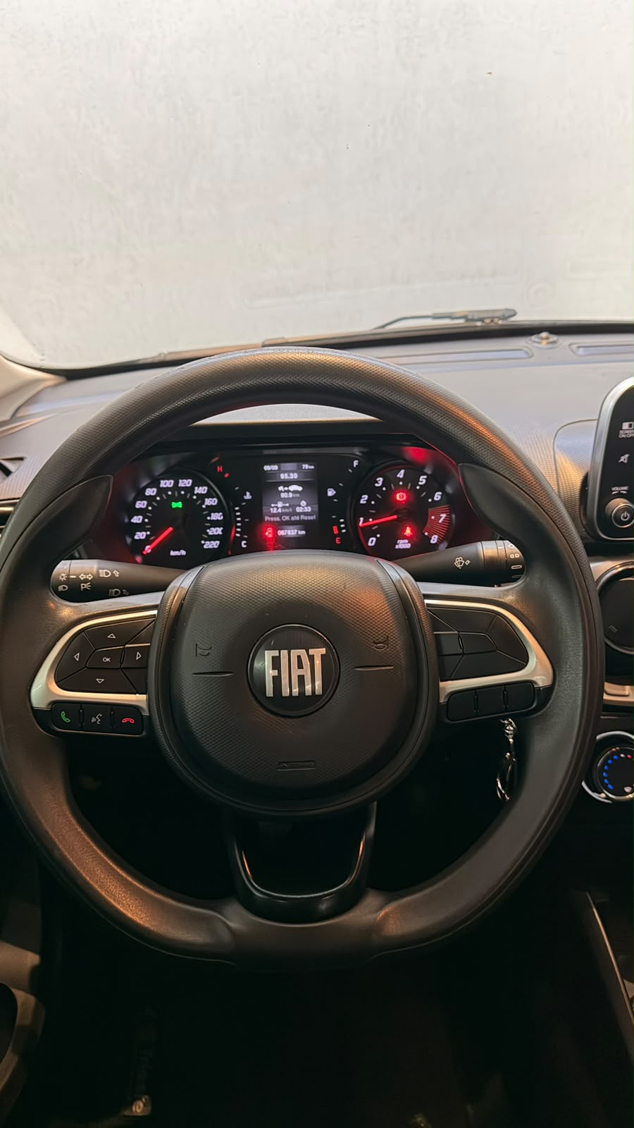 Fiat Cronos Drive 1.3 — foto 12