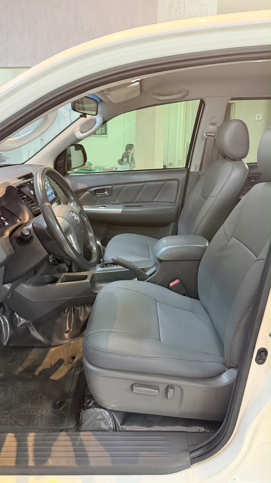 Toyota Hilux — foto 24